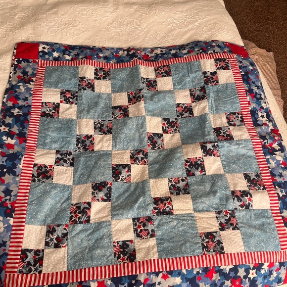 Handmade baby quilt - Picture 3 of 8